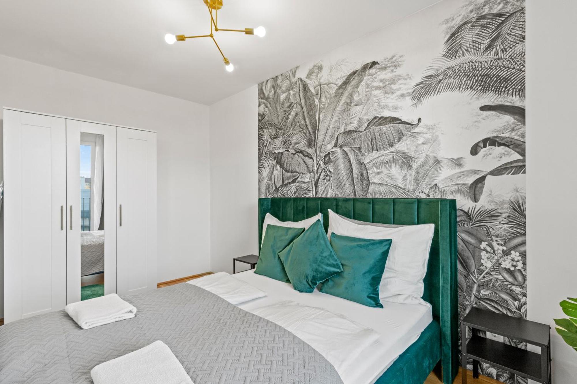 Balcony Apartment I 50 M² I Near City Center Вена Экстерьер фото