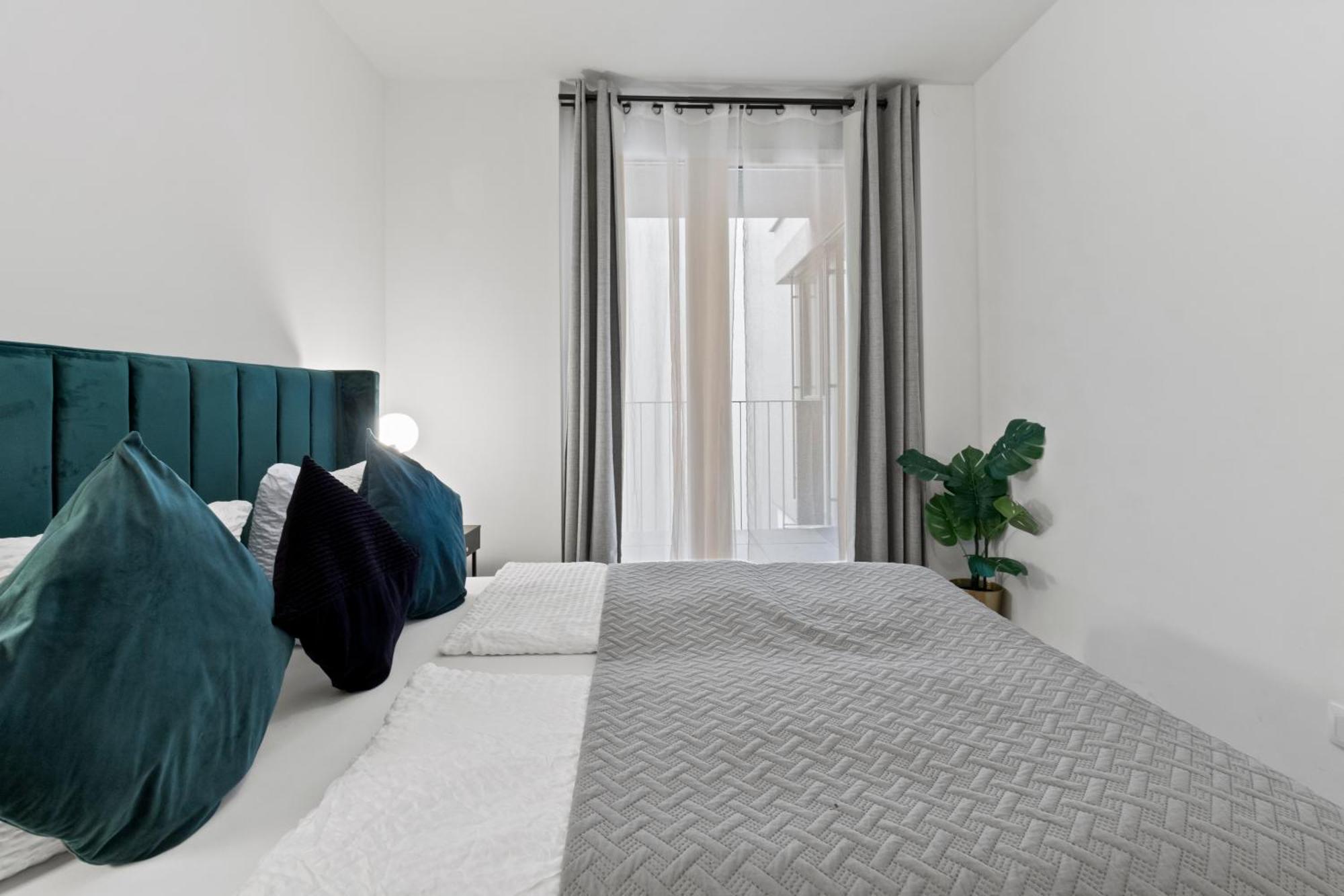 Balcony Apartment I 50 M² I Near City Center Вена Экстерьер фото